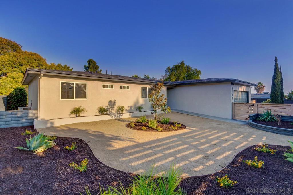 Updated Del Cerro single story home boasts beautiful hardwood floors throughout, 4 bedrooms and 3 baths (Master and Junior suite), open galley kitchen, family feel that opens to a patio/outdoor space that includes new pergola. Brand new roof just installed.