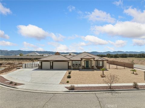 16917 Mora Court Hesperia CA 92345
