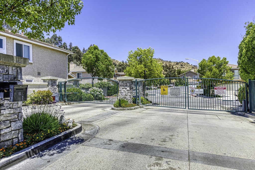 27625 PRIMROSE Lane