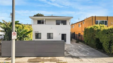Photo of 2806 S Norton Ave, Los Angeles, CA 90018 (MLS # SB26085887)