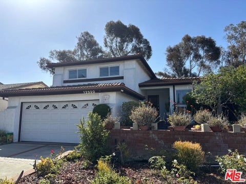 Photo of 12520 Sanford Street, Los Angeles, CA 90066 (MLS # 26857253)