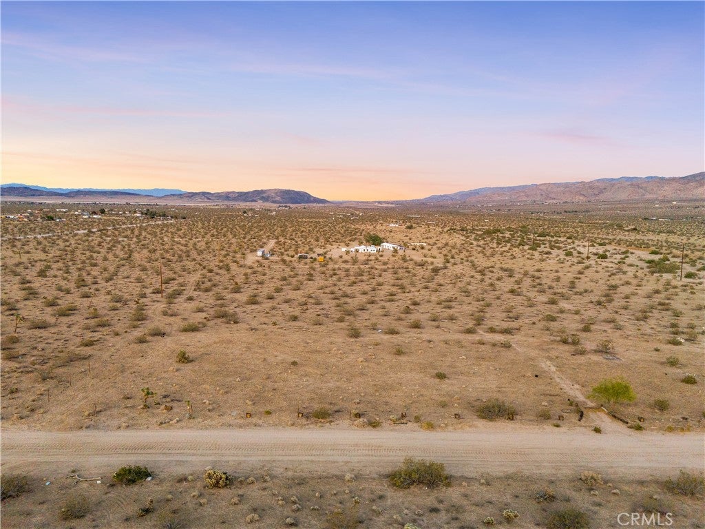 62941 Desert Trail