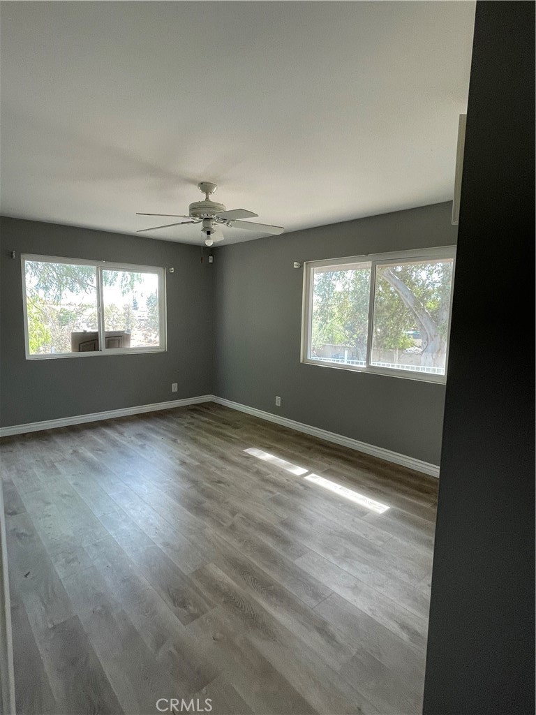471 W San Jacinto Ave