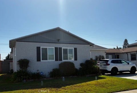 Photo of 6118 Bigelow Street, Lakewood, CA 90713 (MLS # RS26221136)