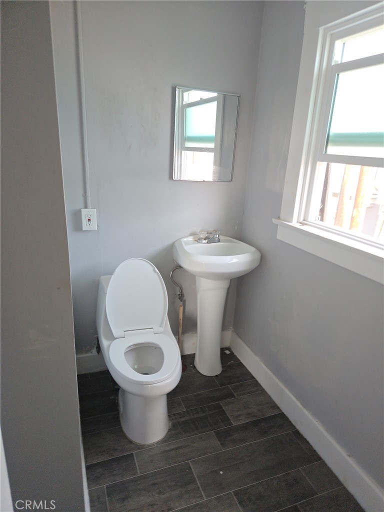 Wrigley Area (WR) - Residential Lease