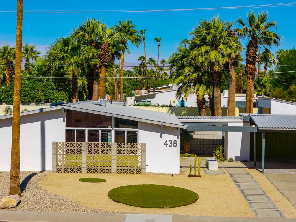 438 E Racquet Club Road