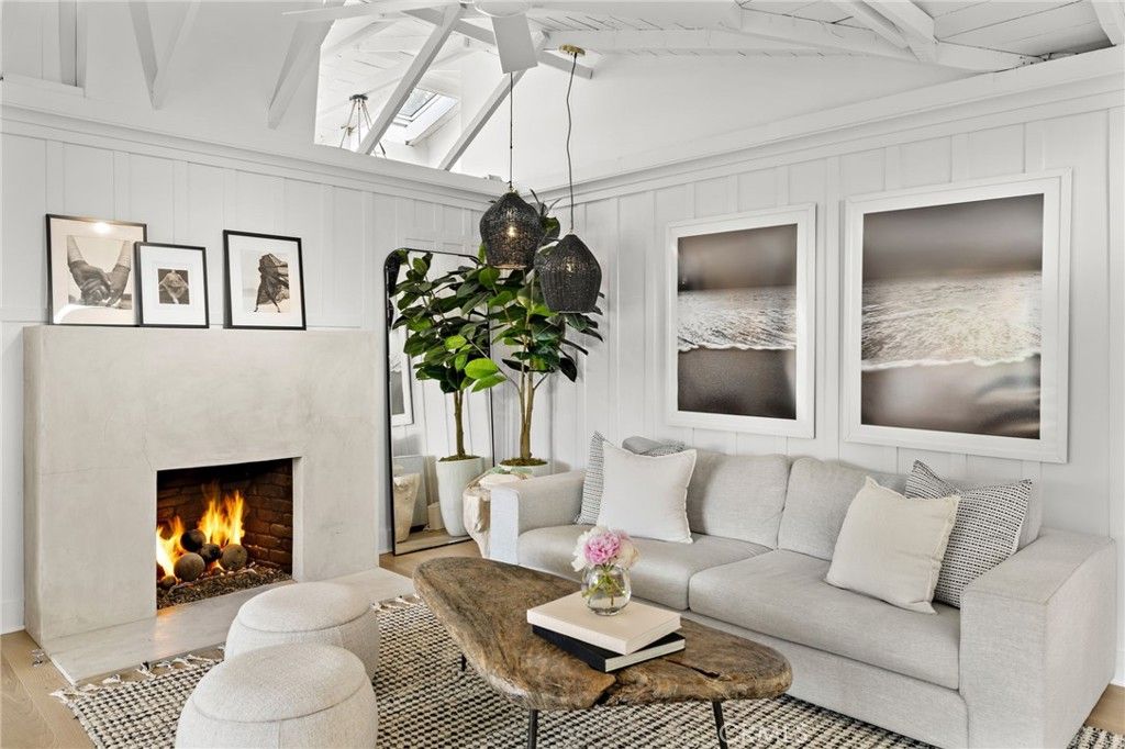 Photo of 592 Bluebird Canyon Drive, Laguna Beach, CA 92651 (MLS # LG26017924)