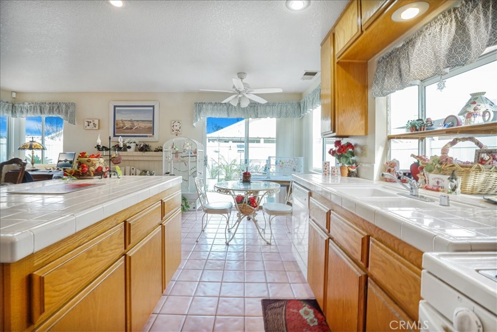 1308 Pleasant Valley