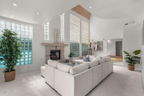 Tiny photo for 2150 Napoli Drive, Oxnard, CA 93035 (MLS # V1-37677)