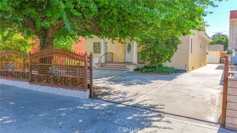 Photo of 506 S Brand Boulevard, San Fernando, CA 91340 (MLS # SR26232028)