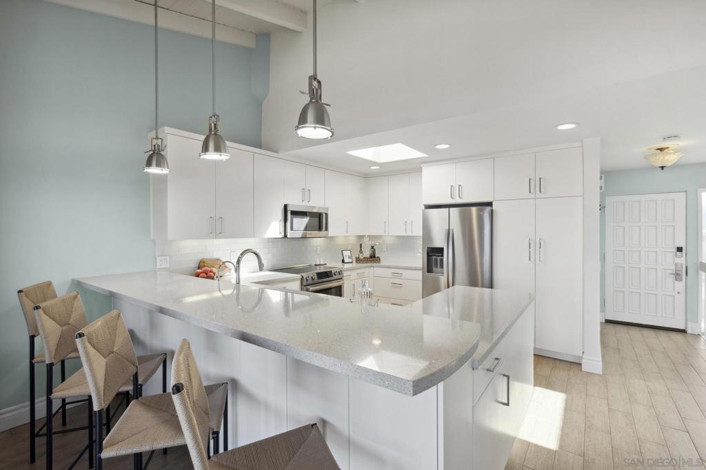429 S Sierra Ave 350