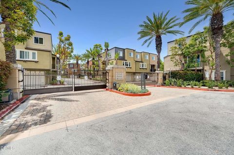 Photo of 8 Nautical Mile Drive, Newport Beach, CA 92663 (MLS # P1-27324)