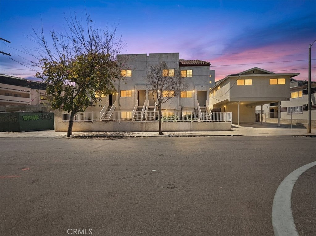 716 New Depot ST B, Los Angeles CA 90012