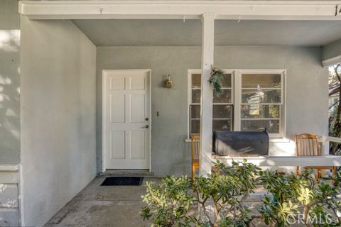 Photo of 14153 Tiara Street, Van Nuys, CA 91401 (MLS # SR25259817)