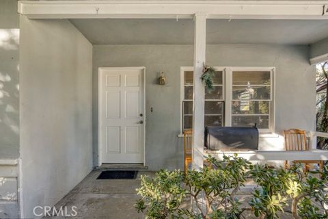Photo of 14153 Tiara Street St, Van Nuys, CA 91401 (MLS # SR25259817)