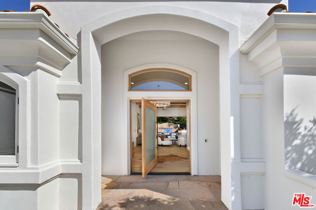 25605 Melbourne Court