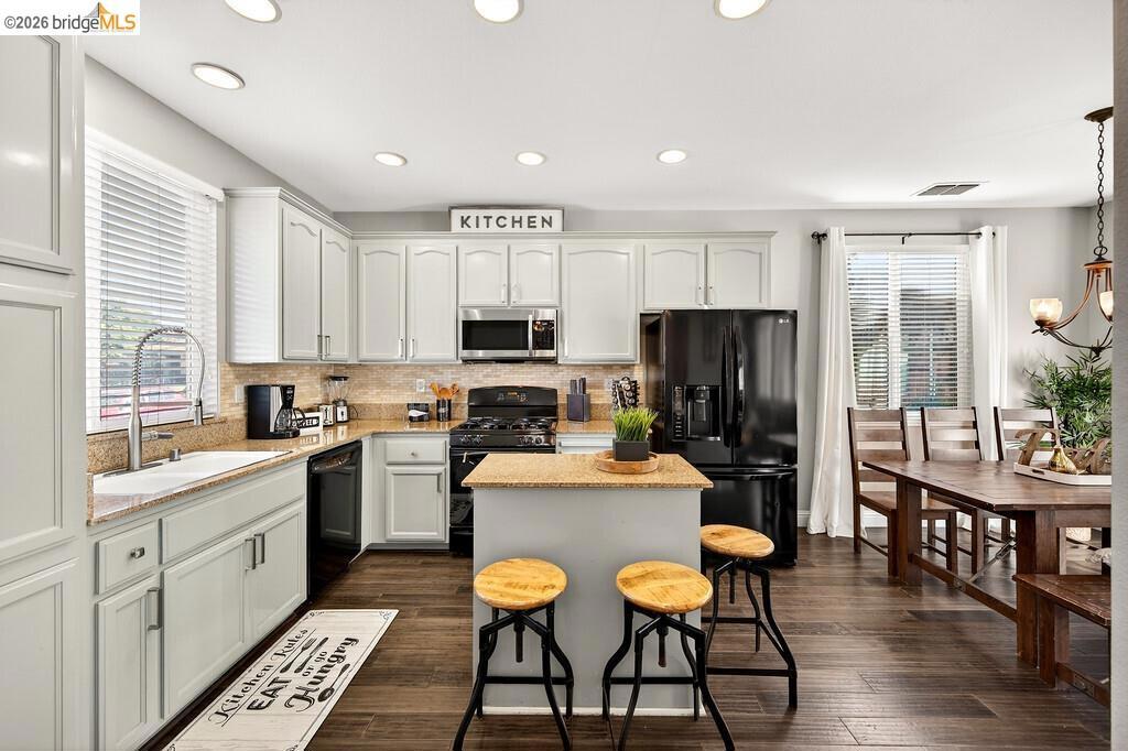 390 390 Caravaggio CIR