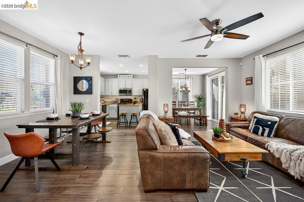 390 390 Caravaggio CIR