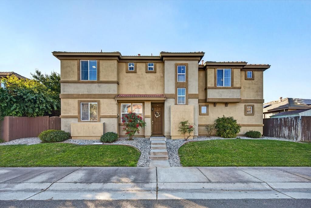 Photo of 390 390 Caravaggio CIR Cir, Sacramento, CA 95835 (MLS # 41123693)