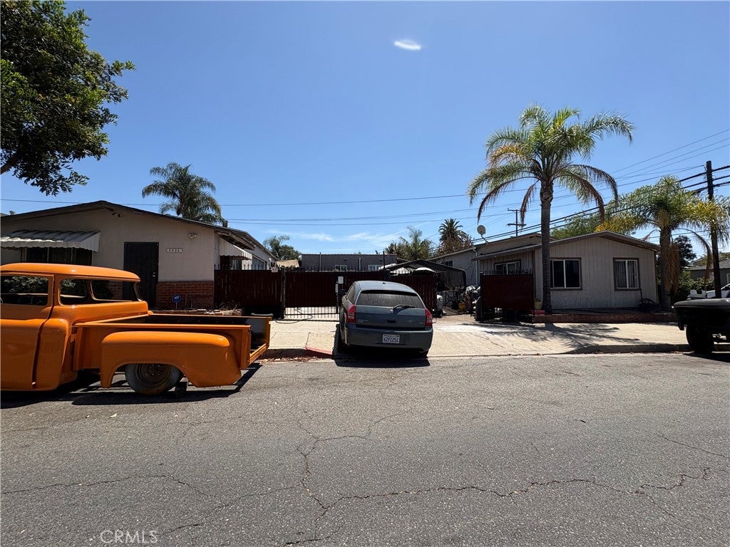 1024 E Nevada Street