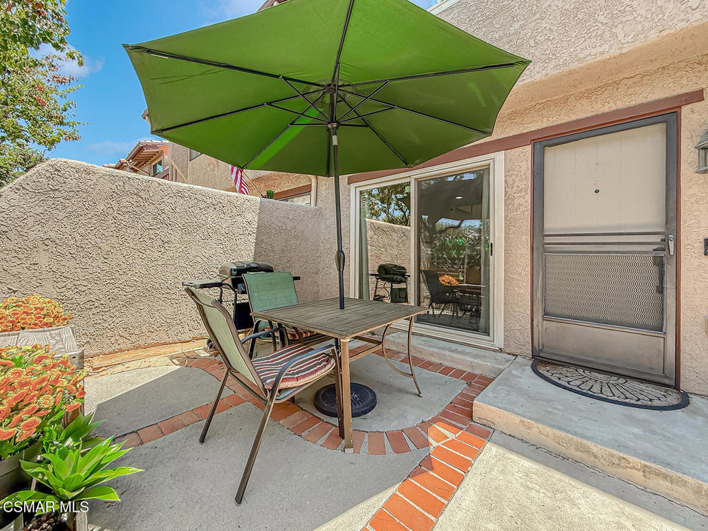 2428 Chandler Avenue 1