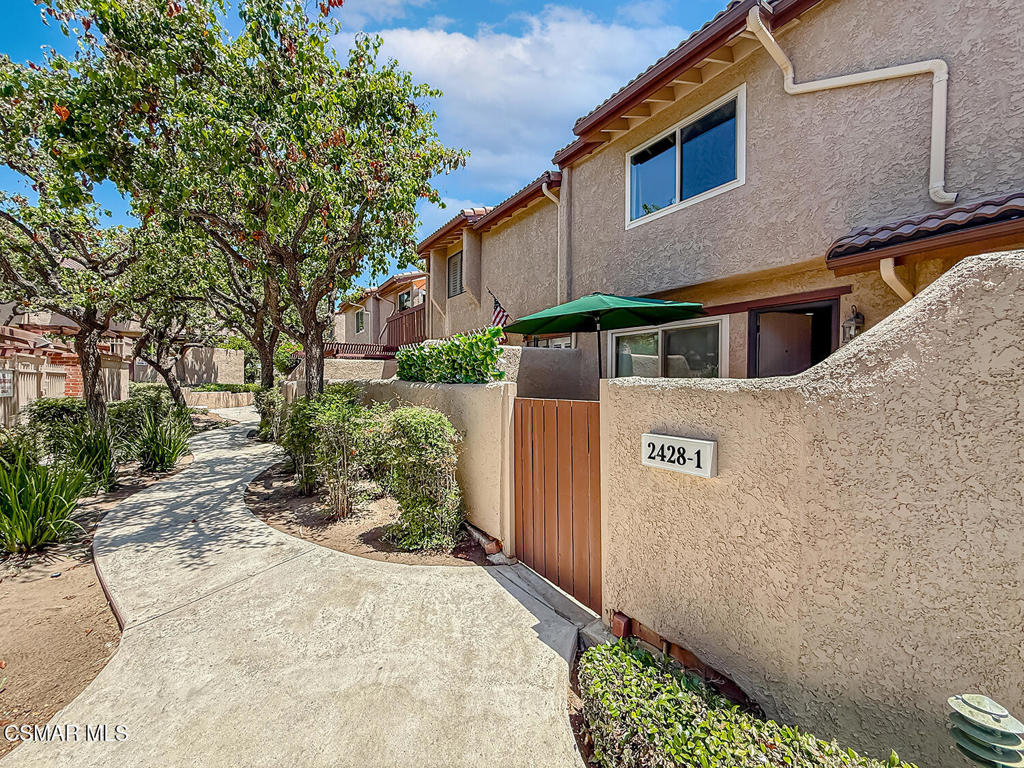 2428 Chandler Avenue 1