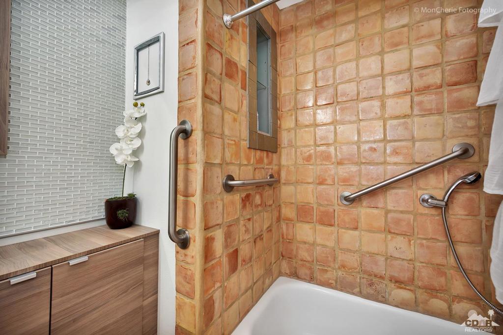 Sunrise C.C. - Residential