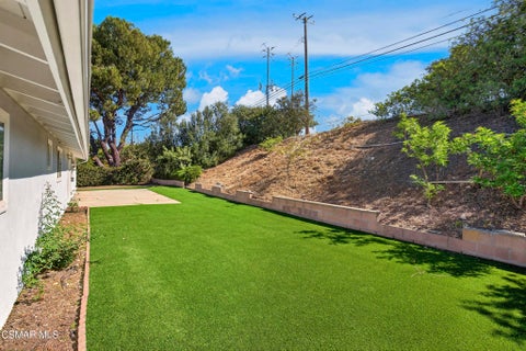 Tiny photo for 2660 Calle Limonero, Thousand Oaks, CA 91360 (MLS # 226004195)