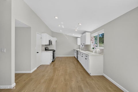 Tiny photo for 2660 Calle Limonero, Thousand Oaks, CA 91360 (MLS # 226004195)