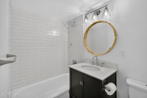Tiny photo for 2660 Calle Limonero, Thousand Oaks, CA 91360 (MLS # 226004195)