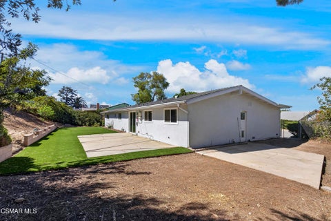 Tiny photo for 2660 Calle Limonero, Thousand Oaks, CA 91360 (MLS # 226004195)