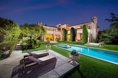 Photo of 1 Rim Ridge, Newport Coast, CA 92657 (MLS # OC25256960)