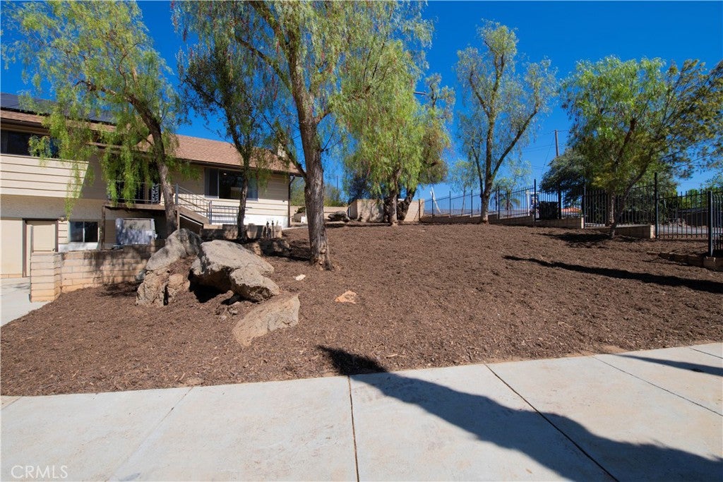 30856 Hillview