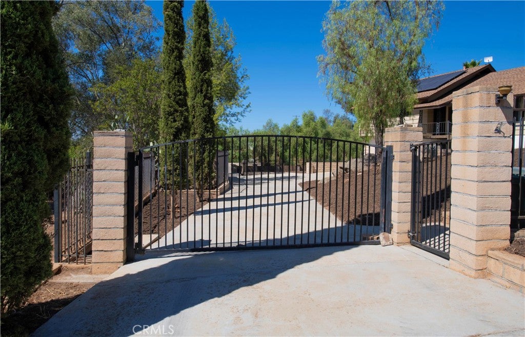 30856 Hillview