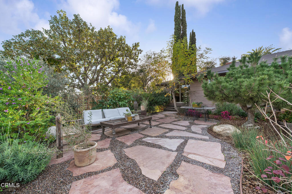 526 N Michillinda Avenue