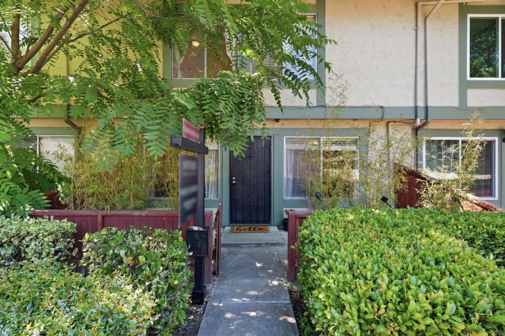 2701 Lone Bluff 18