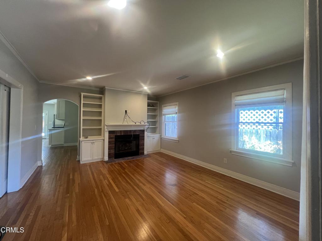 Properties 2 1730 1/2 Oxley Street