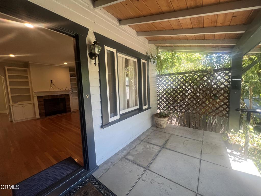Properties 1 1730 1/2 Oxley Street