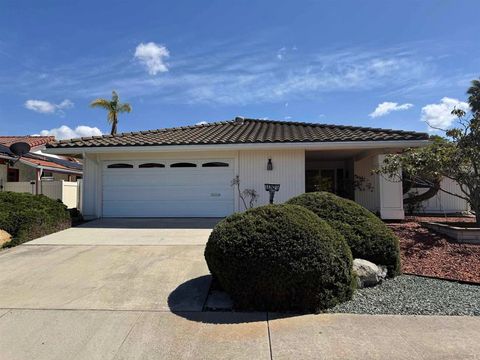 Photo of 12621 Opimo Dr DR, San Diego, CA 92128 (MLS # 260011179SD)