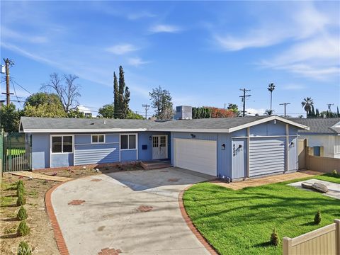 Photo of 8008 Greenbush Avenue, Panorama City, CA 91402 (MLS # CV26013788)