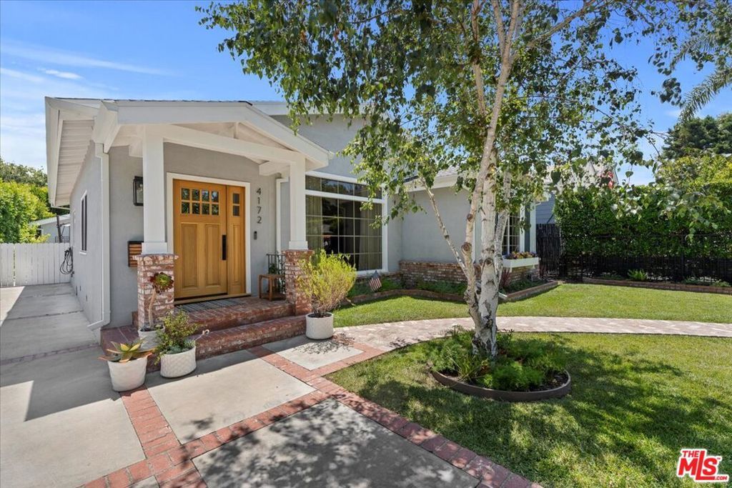 Photo of 4172 Nagle Avenue, Sherman Oaks, CA 91423 (MLS # 26668223)