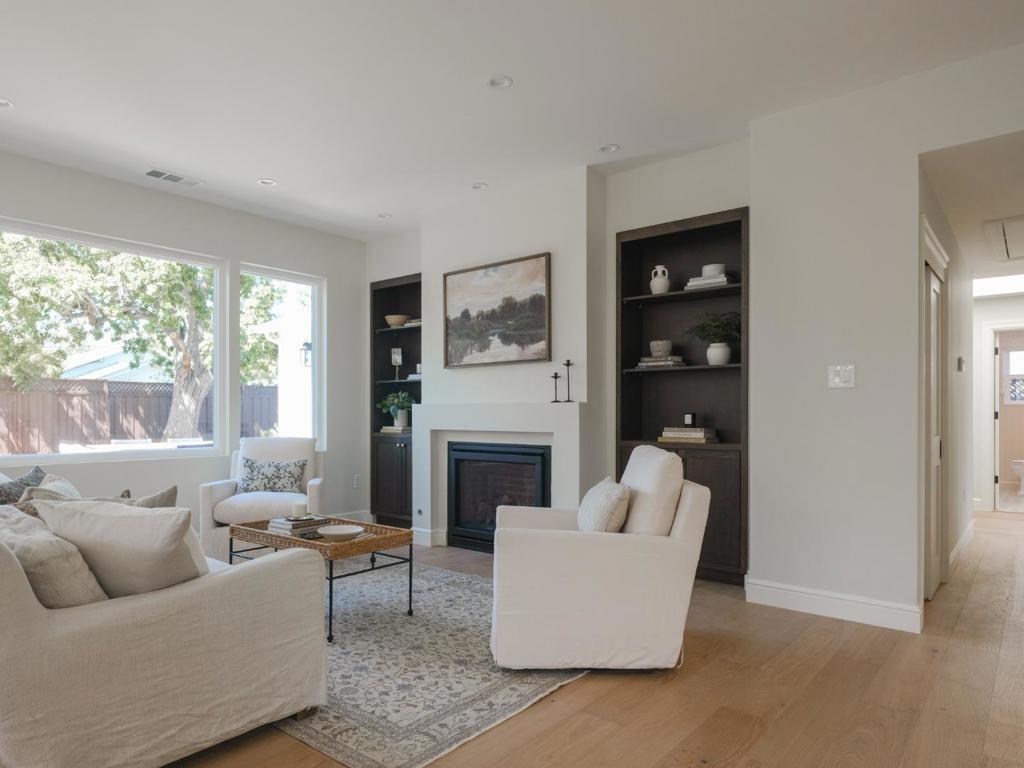 362 Topaz Street