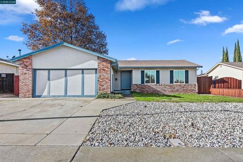 Photo of 2924 N Francisco Way Way, Antioch, CA 94509 (MLS # 41119449)