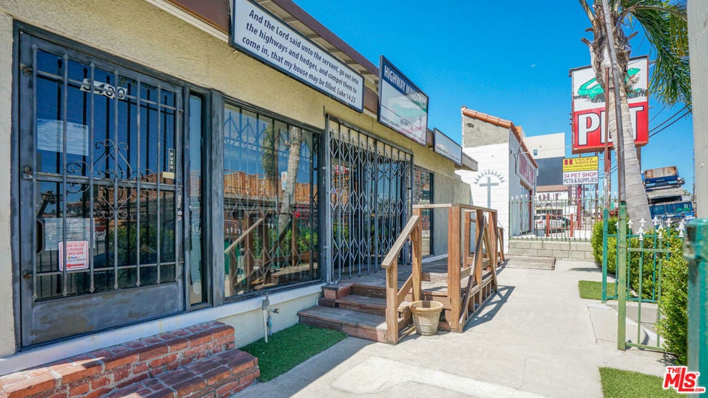 3430 W Slauson Avenue