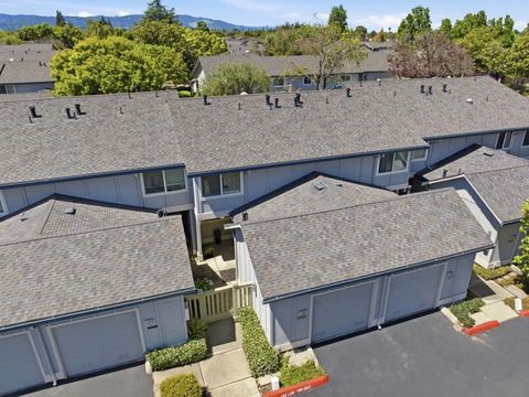 Photo of 1387 Cherrywood Square, San Jose, CA 95117 (MLS # ML82044605)