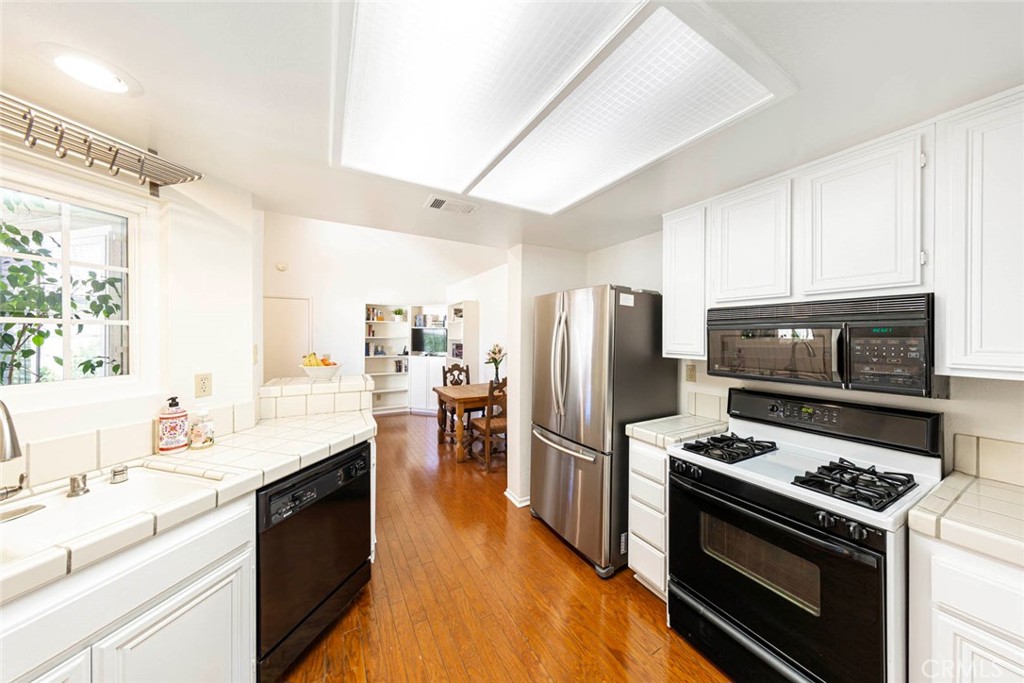 Mesa Vista Townhomes (MVI) - Residential