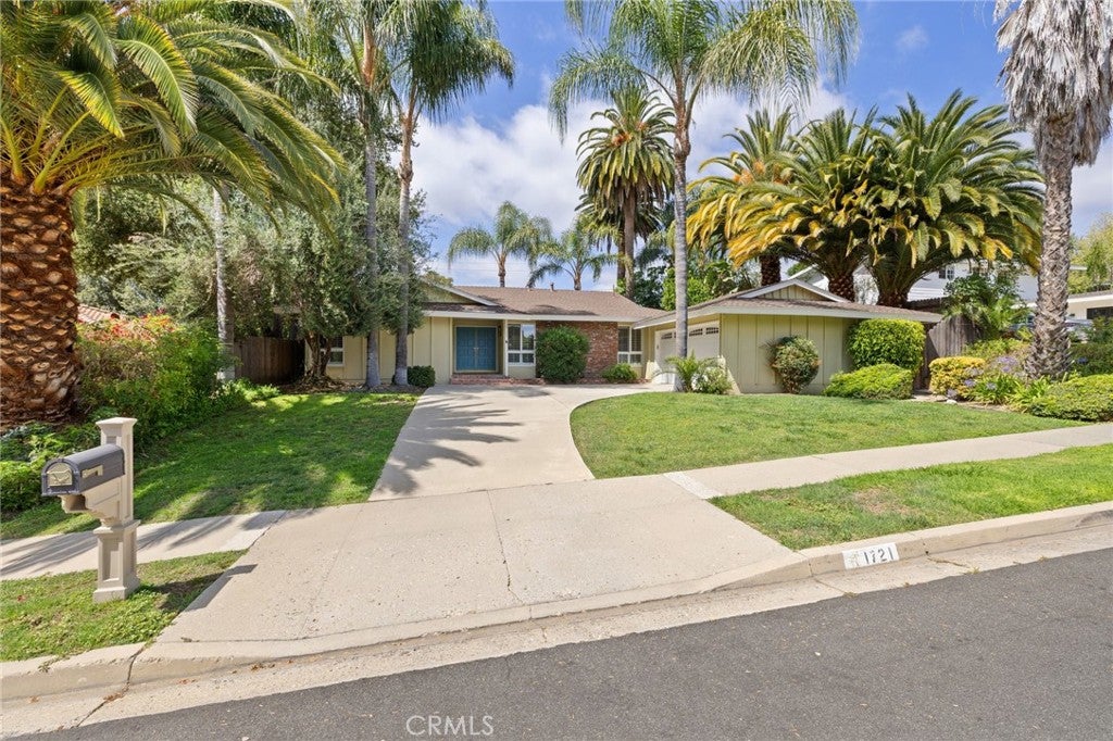 1721 Bates Court