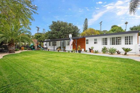 159 La Lomita Drive Escondido CA 92026