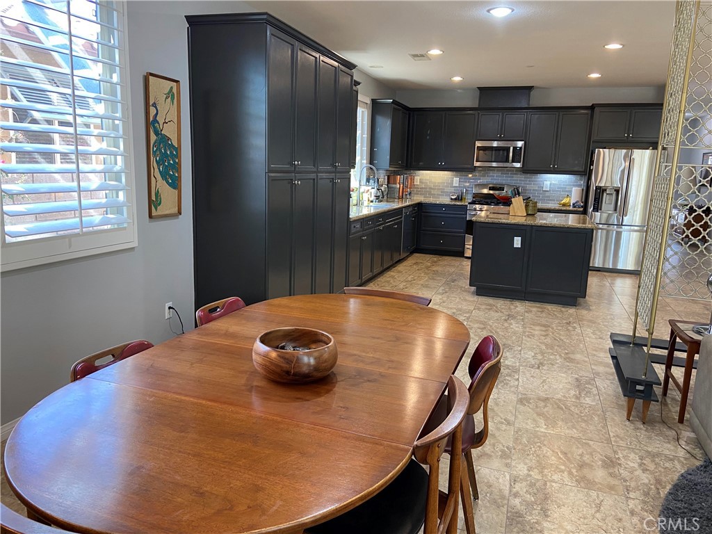 3484 Cliffrose Trail