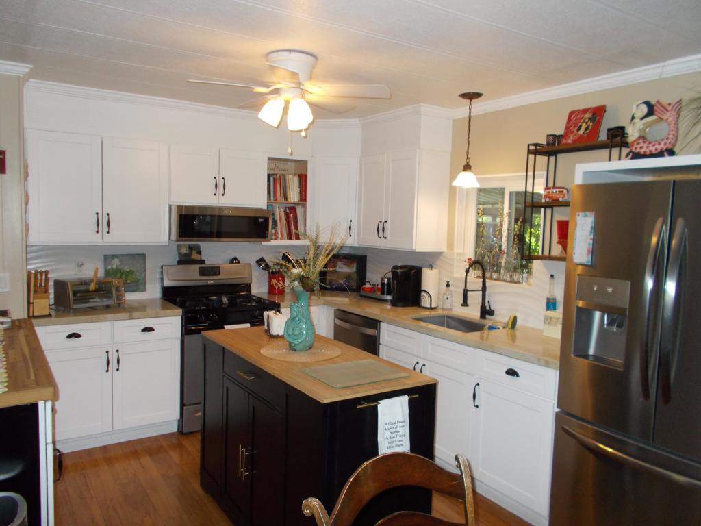 Palm Desert Greens - Manufactured In Park